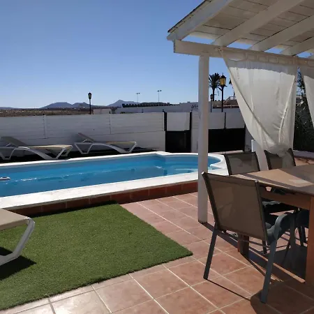 Aloha Surf House Pensjonat Corralejo