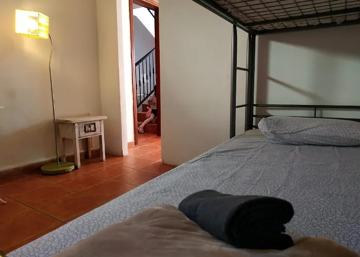 Guest house Aloha Surf House *