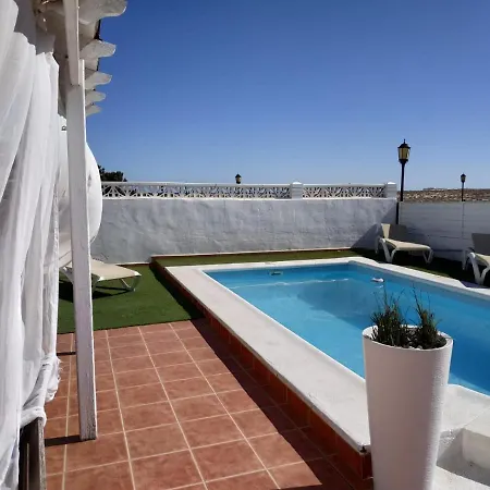 Aloha Surf House Guest house