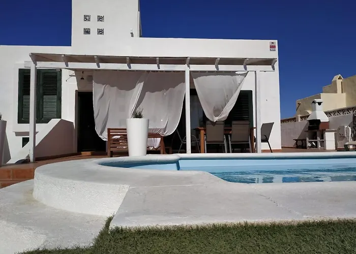 Aloha Surf House بيت ضيافة *